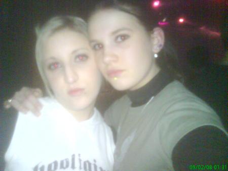 Loli et K&eacute;k&eacute;te 