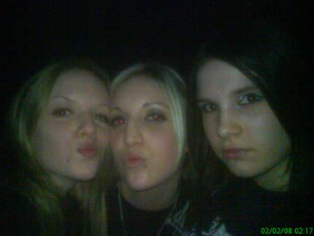 Emeline Loli et K&eacute;k&eacute;te